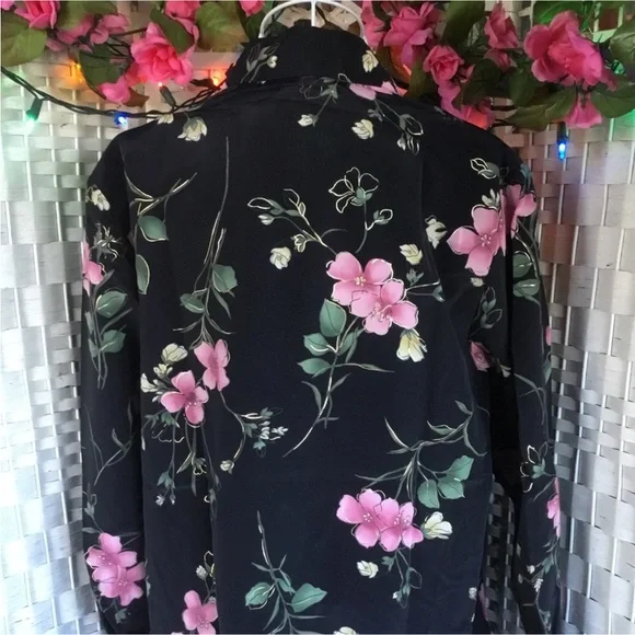 Vtg Maggie Sweet Black & Pink Floral Long Sleeve Blouse Vintage Button d… - Picture 4 of 9